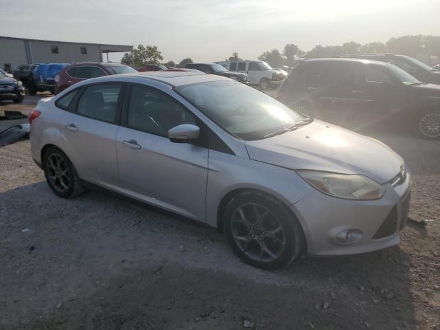  FORD FOCUS 2014 Серебристый