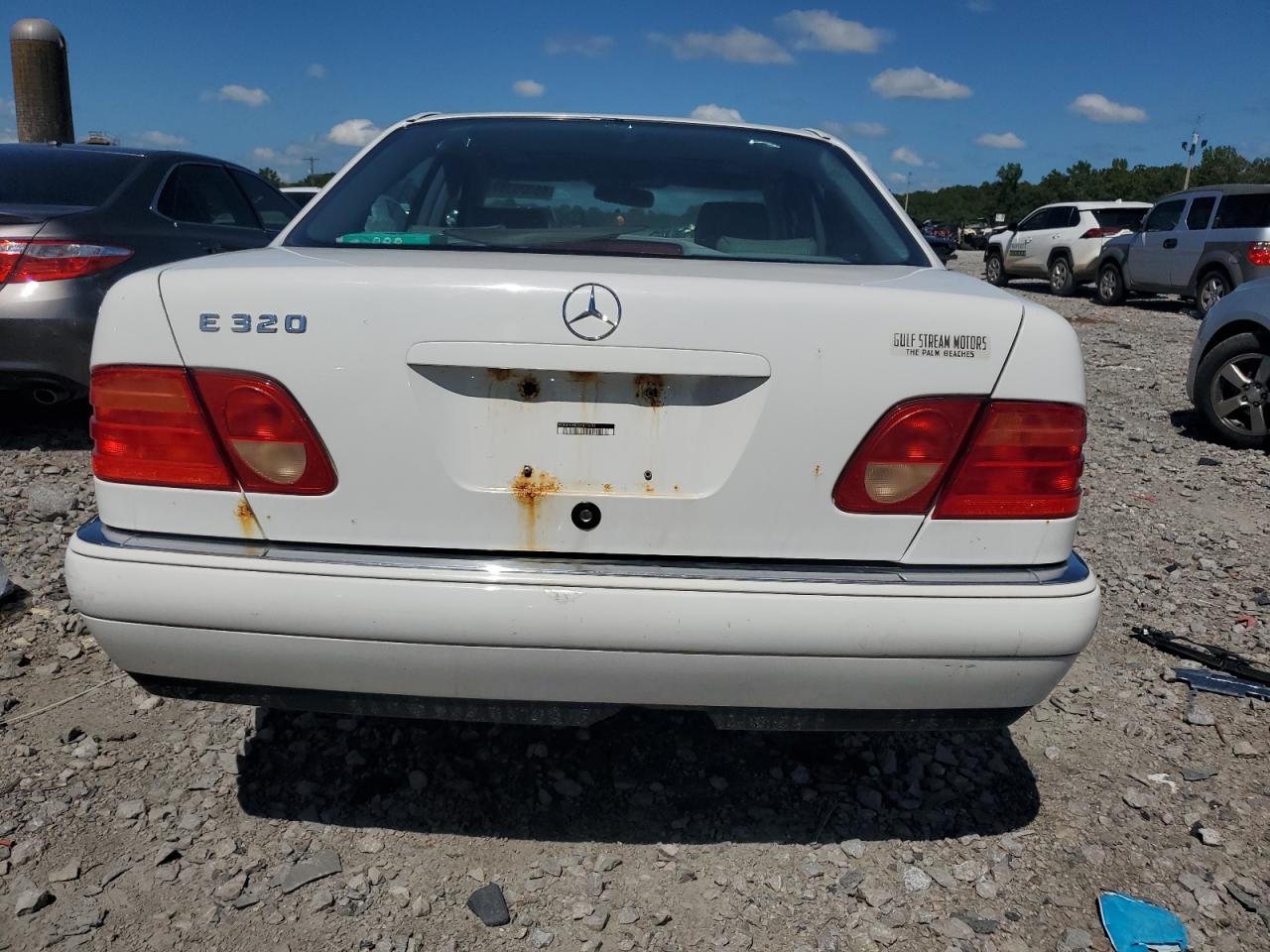 WDBJF65H0XA877630 1999 Mercedes-Benz E 320