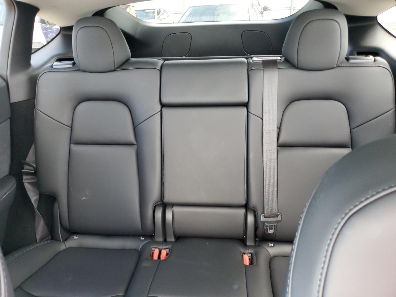 2023 Tesla Model Y VIN: 7SAYGDEE0PF888340 Lot: 65932914