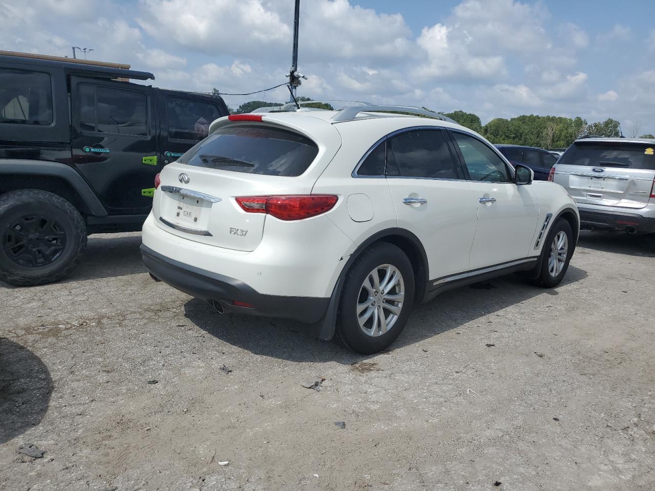 VIN JN8CS1MW4DM174426 2013 INFINITI FX37 no.3