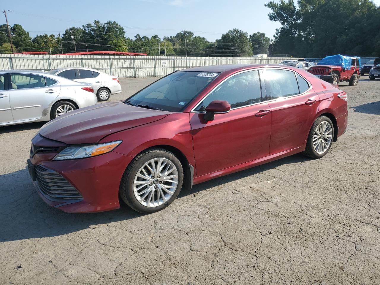 4T1B11HK5JU580028 2018 TOYOTA CAMRY - Image 1