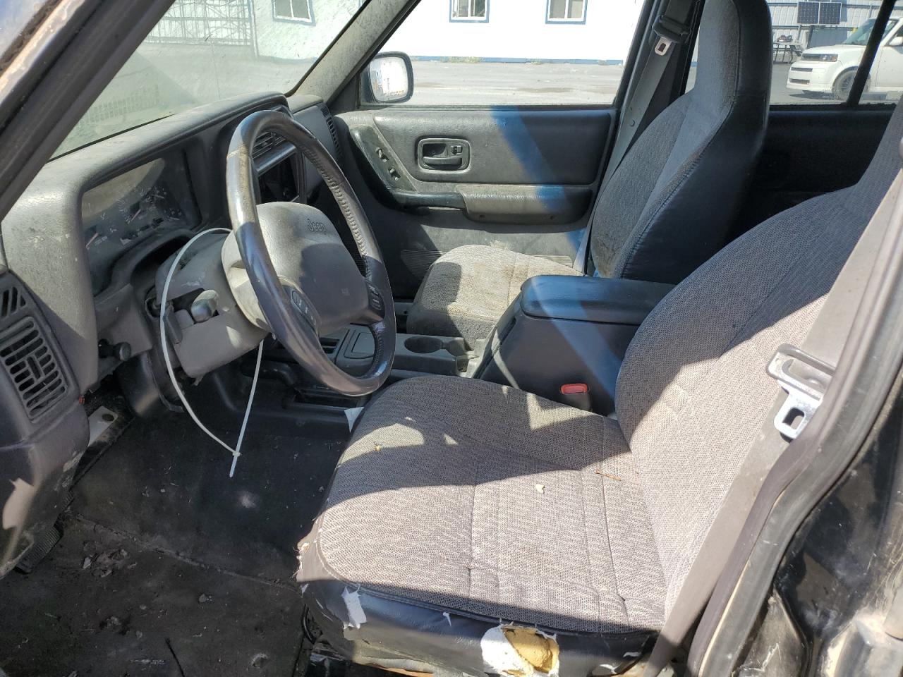 2000 Jeep Cherokee Sport VIN: 1J4FF48S5YL270285 Lot: 69310404