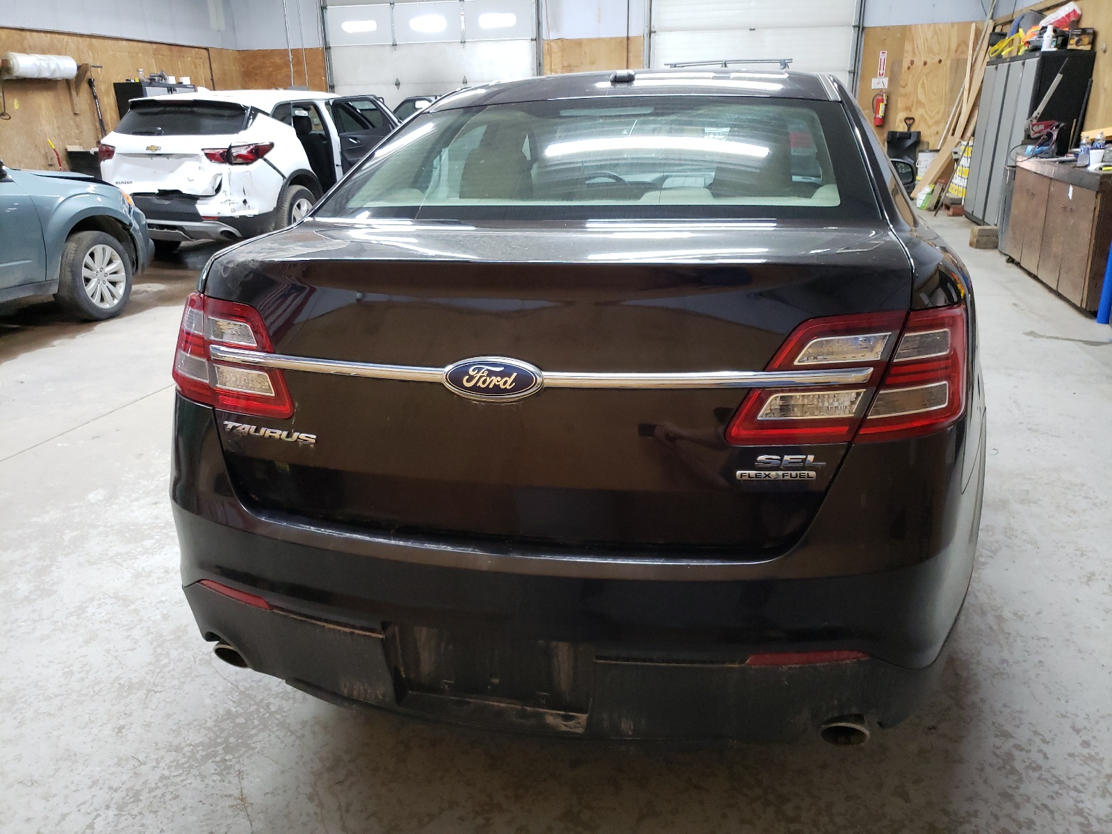 1FAHP2E84DG108245 2013 Ford Taurus Sel