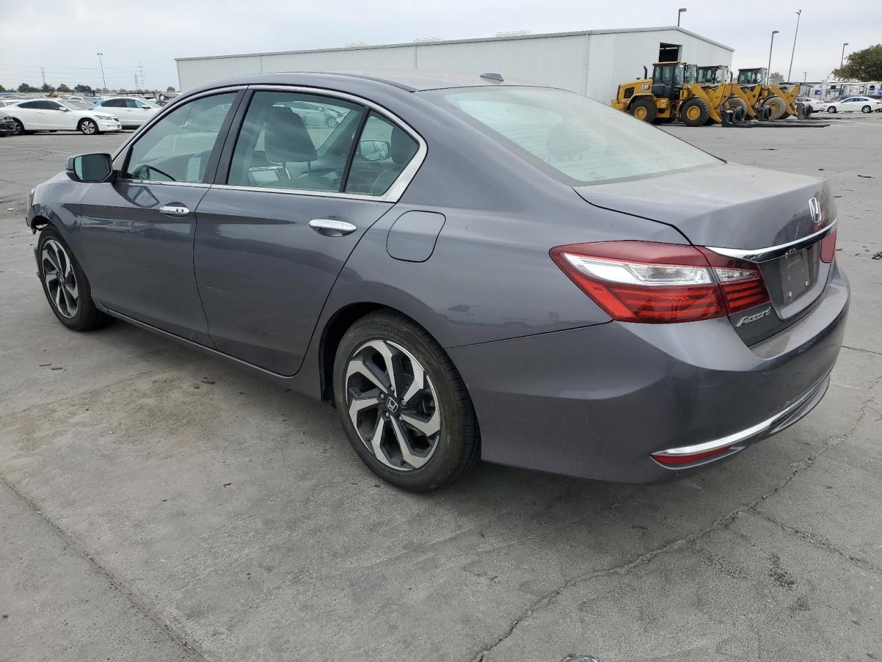 1HGCR2F86GA002269 2016 HONDA ACCORD - Image 2