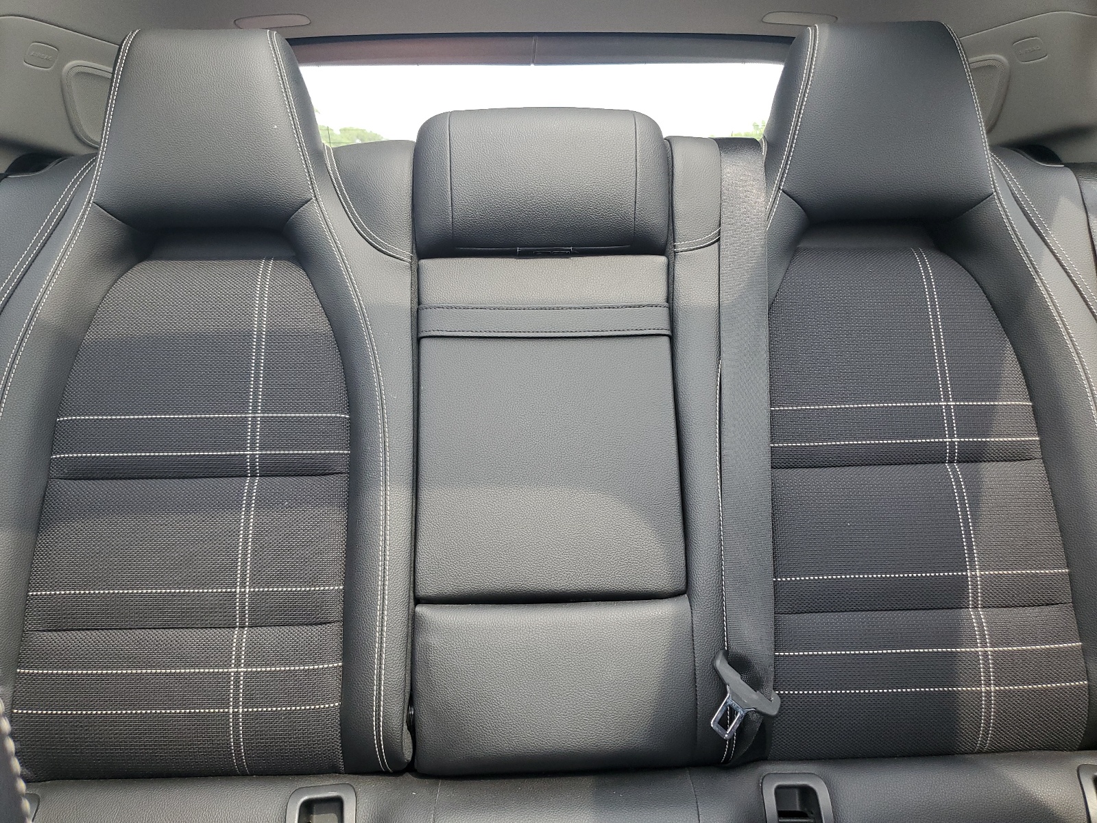 WDCTG4GB0HJ292188 2017 Mercedes-Benz Gla 250 4Matic