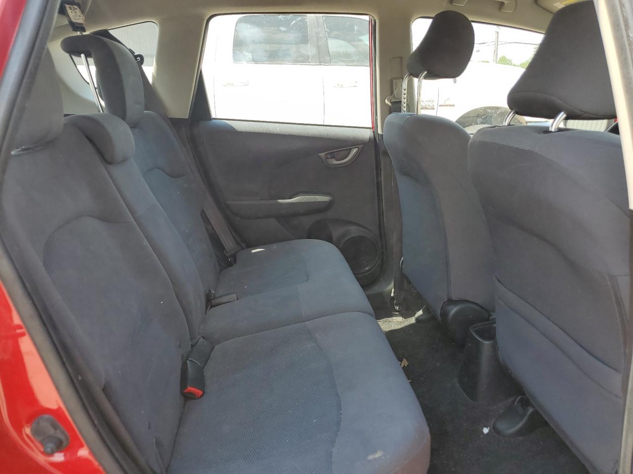 2013 Honda Fit - Image 10