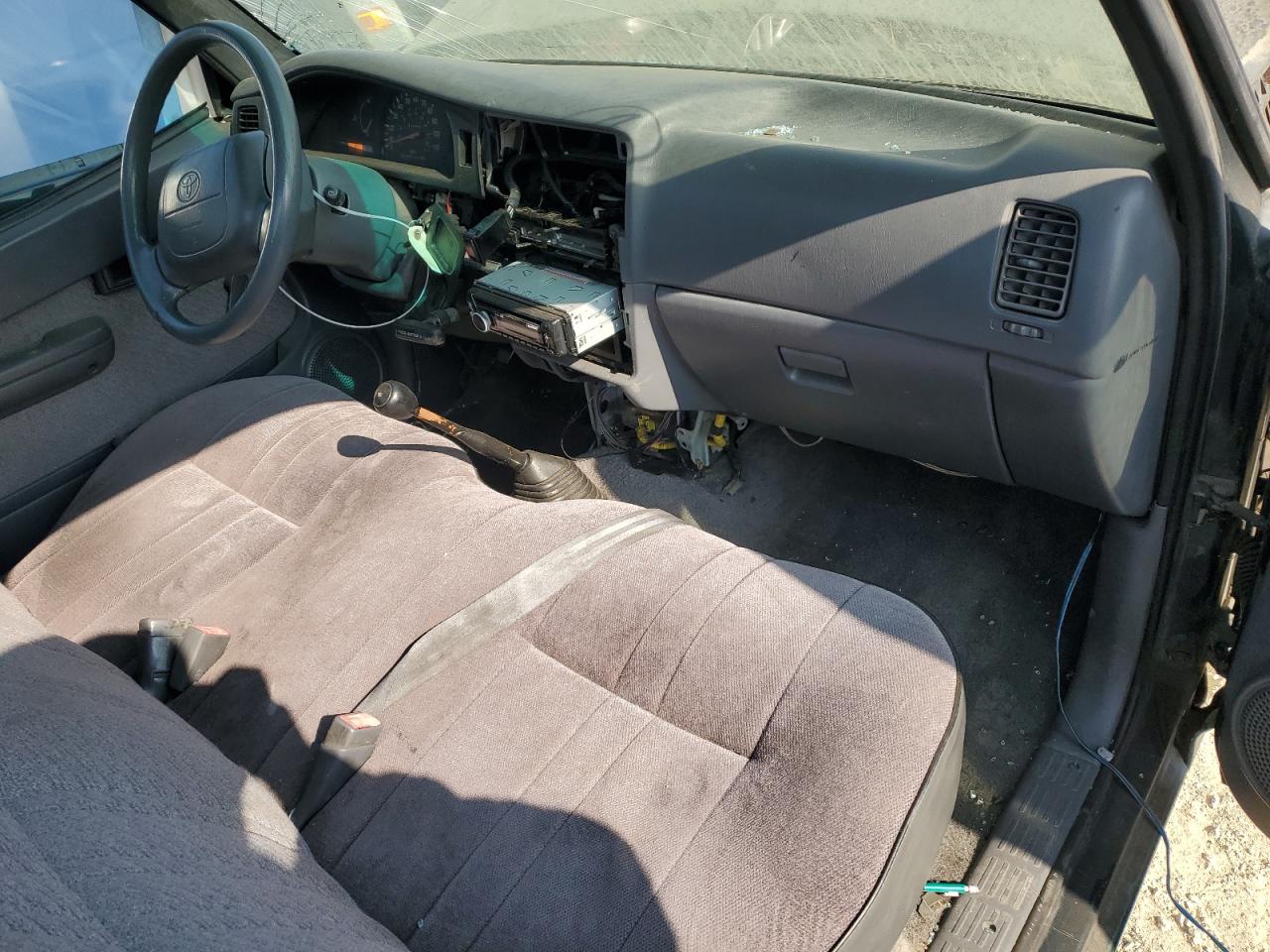 1997 Toyota Tacoma VIN: 4TANL42N4VZ302208 Lot: 63474954