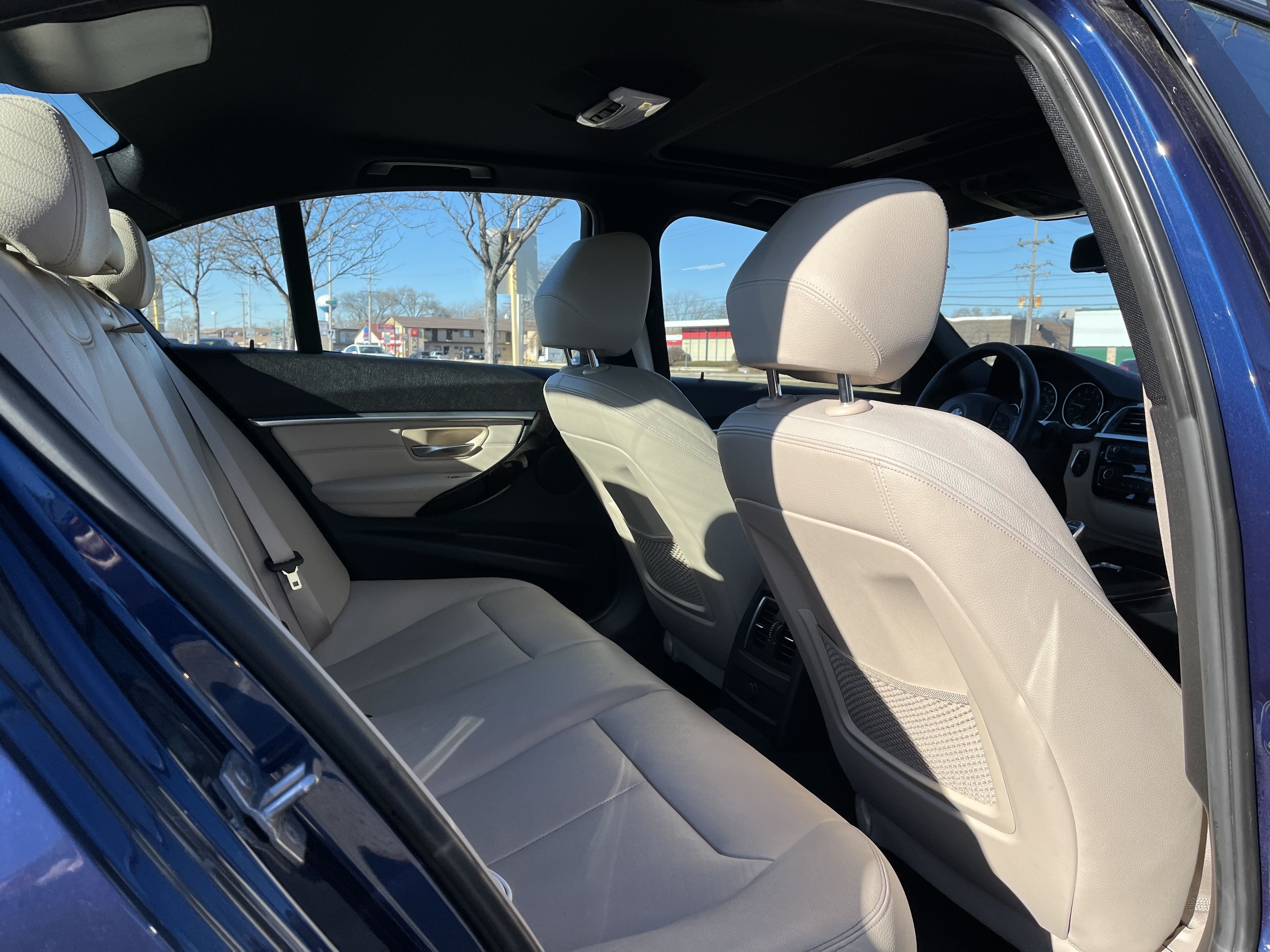 2017 BMW 330 I vin: WBA8B9C53HK884571