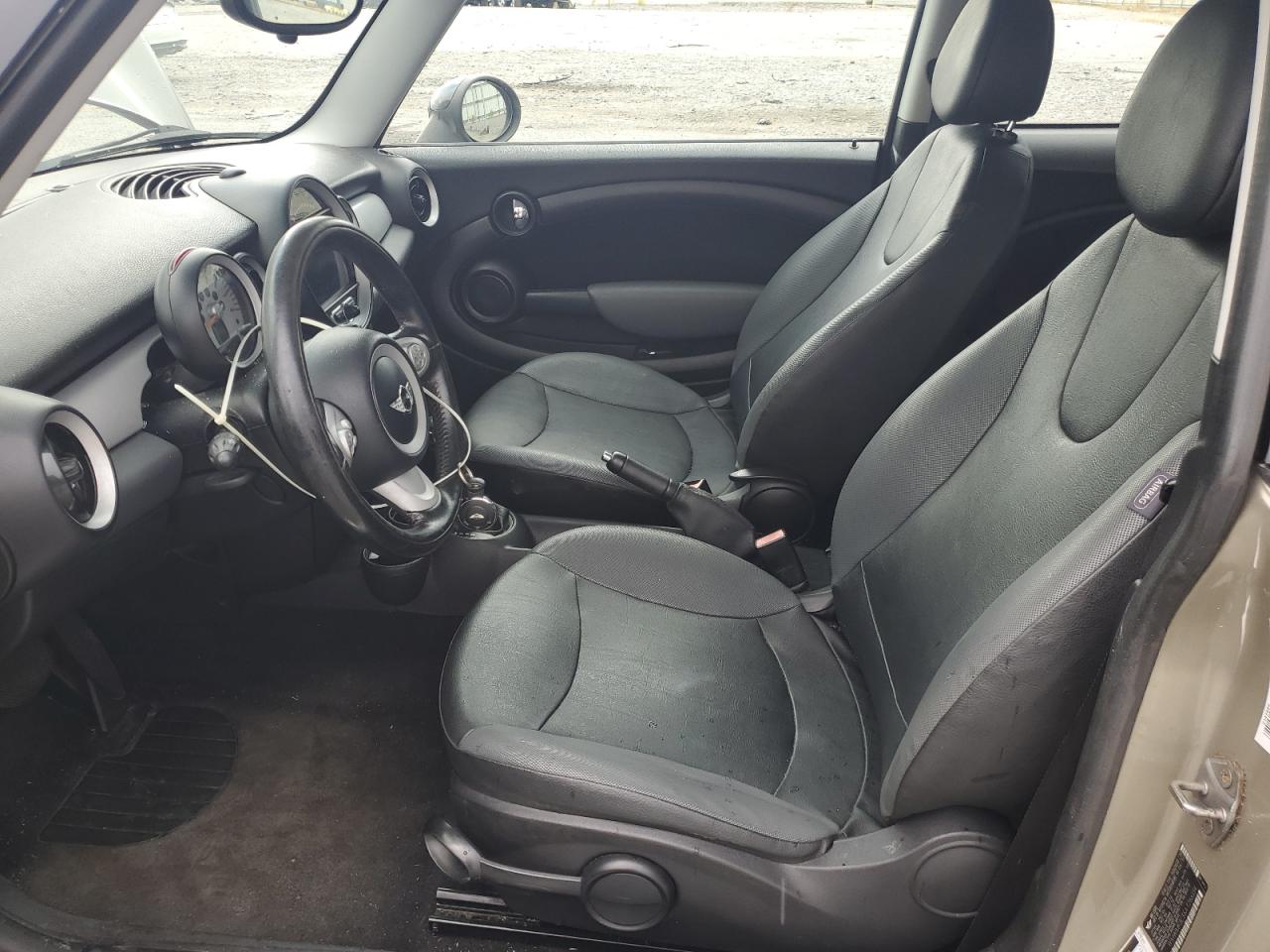 2010 Mini Cooper VIN: WMWMF3C55ATZ66334 Lot: 65843474