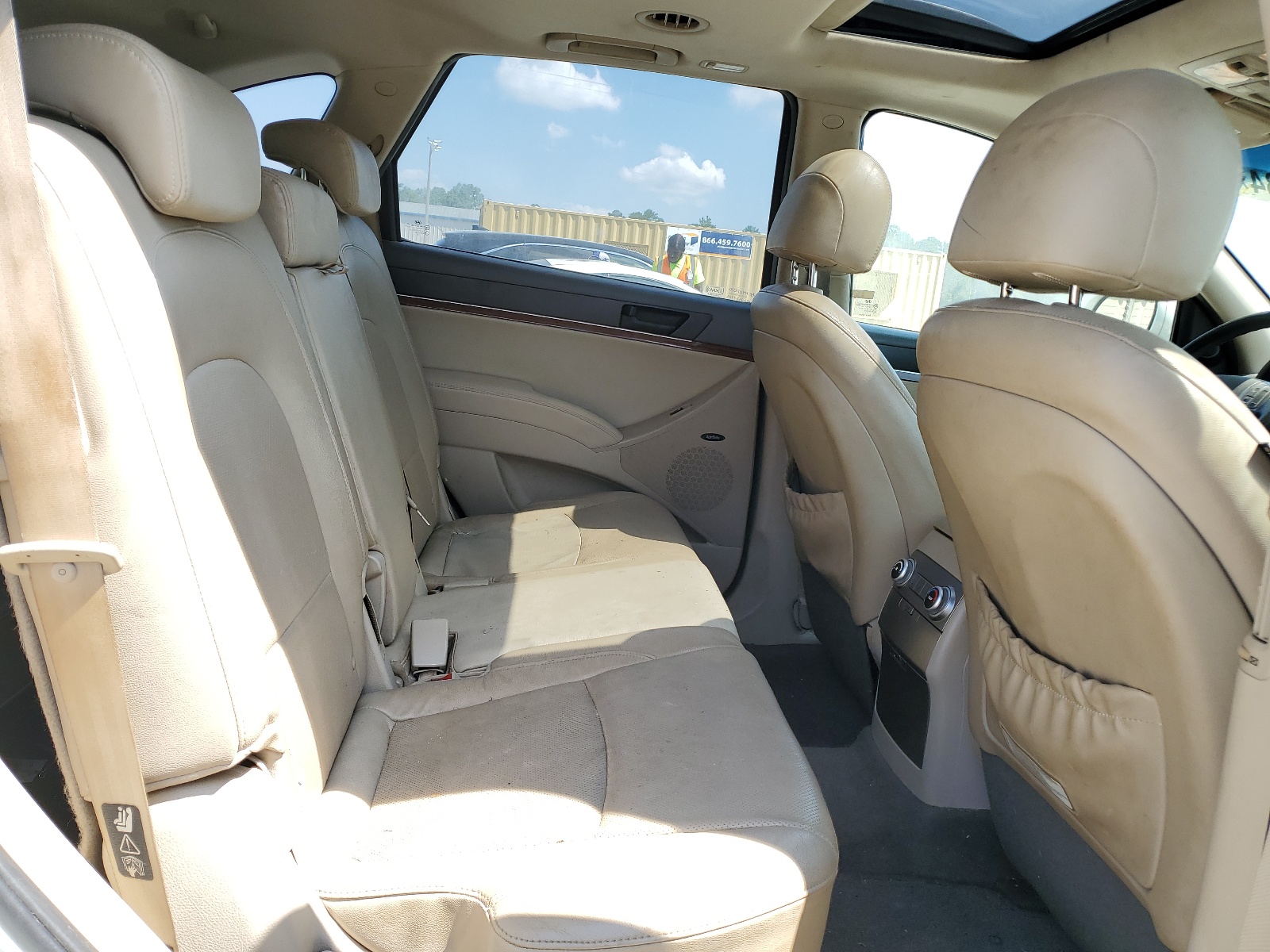 KM8NU4CC3BU153650 2011 Hyundai Veracruz Gls