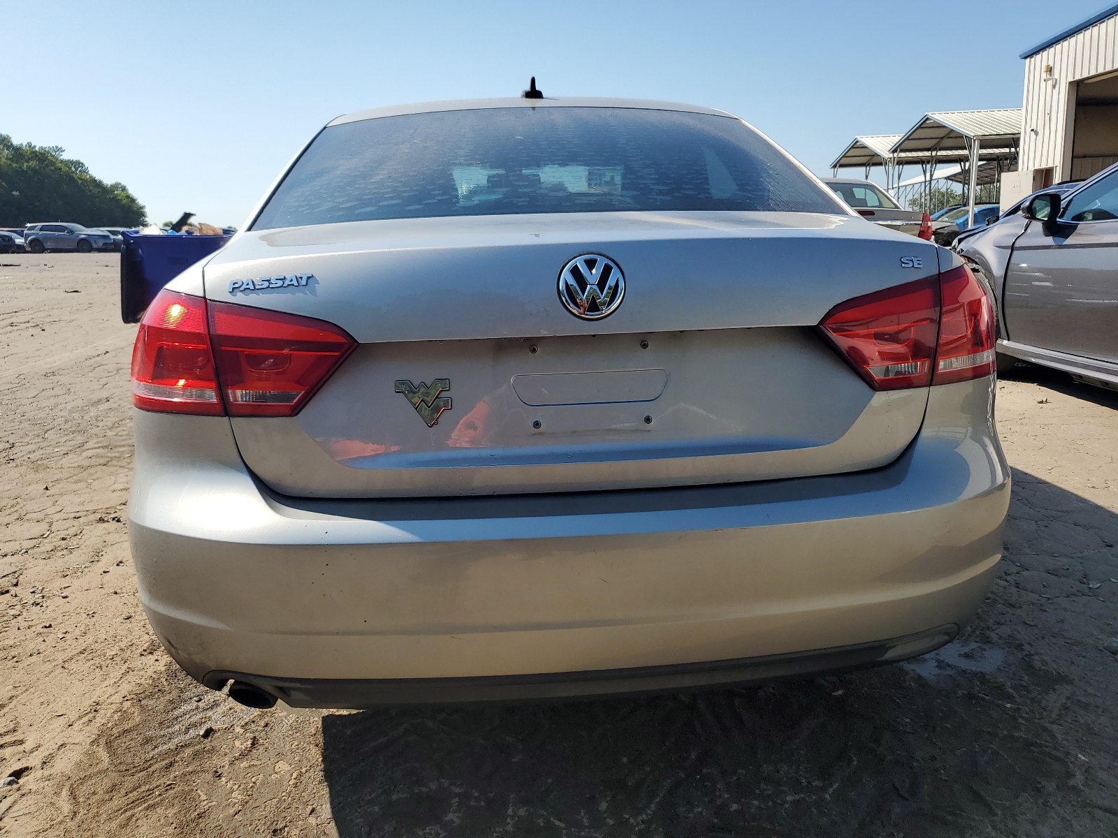 1VWBP7A31DC070937 2013 Volkswagen Passat Se