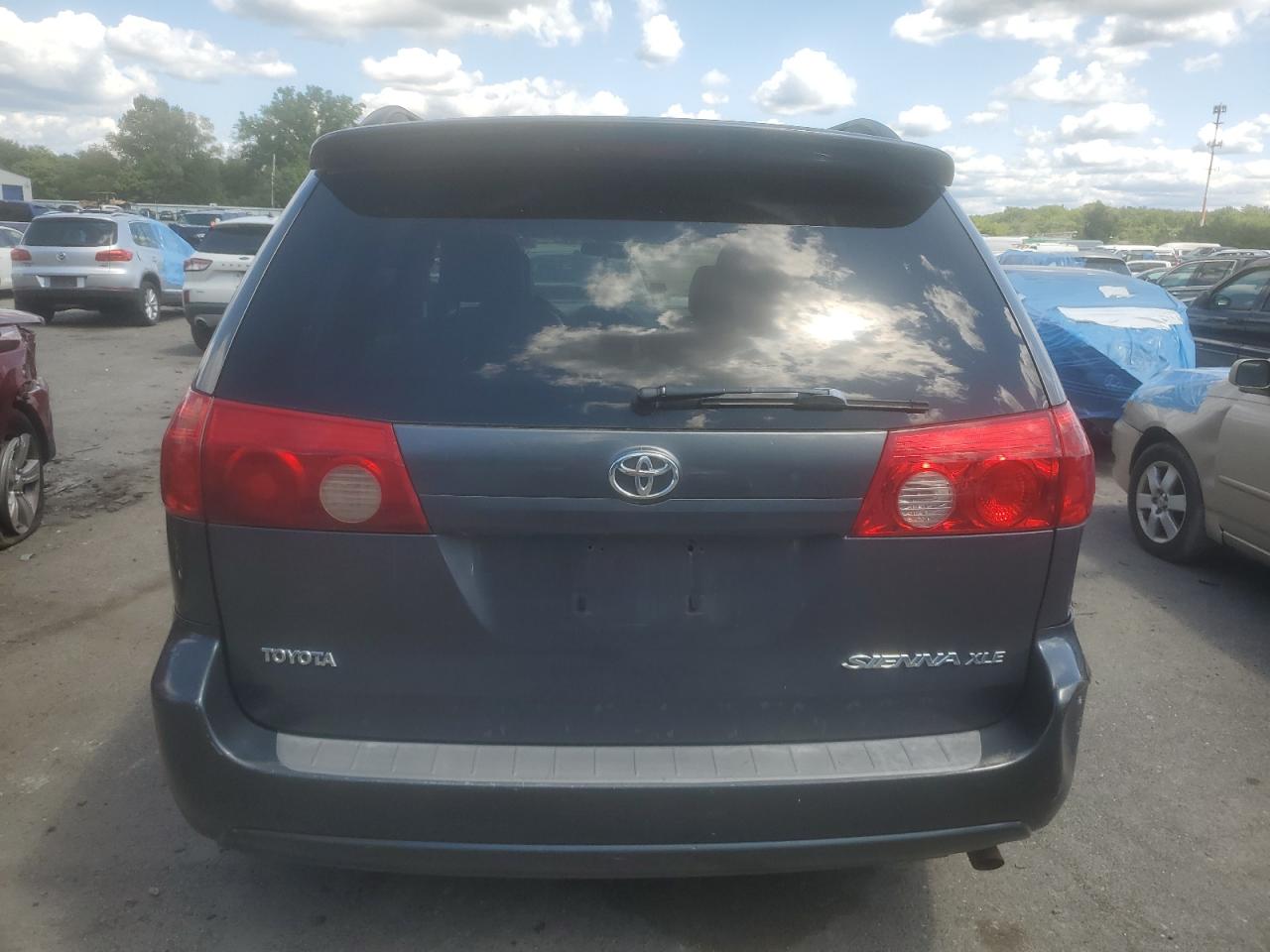 5TDZK22C17S074362 2007 Toyota Sienna Xle