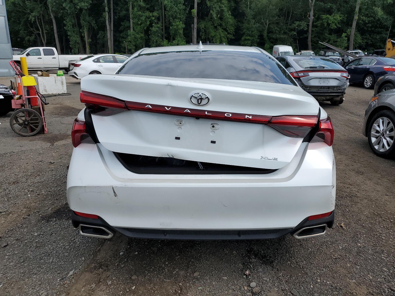 4T1AZ1FB6NU086385 2022 Toyota Avalon Xle