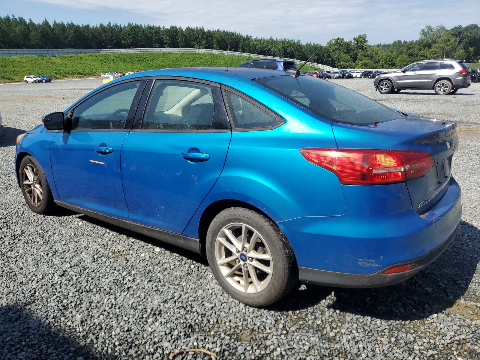 2015 Ford Focus Se vin: 1FADP3F24FL235019