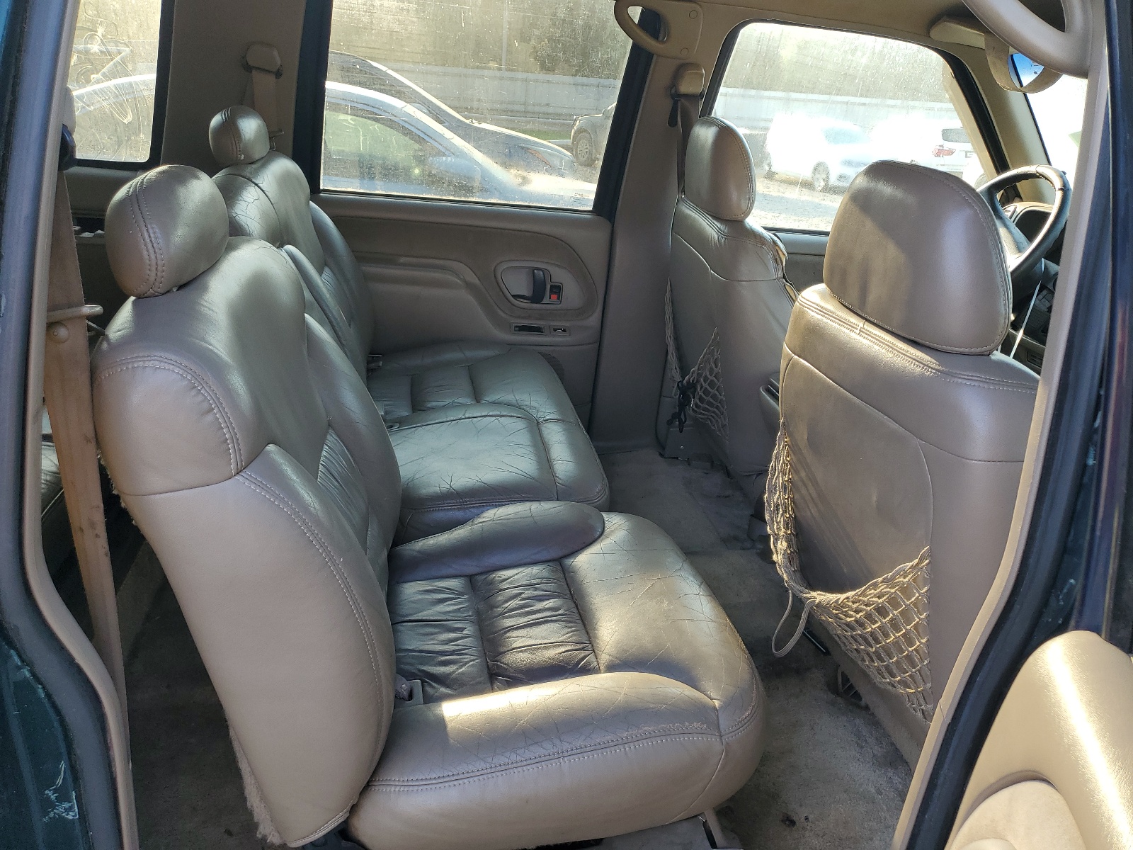 3GKEC16R2TG507365 1996 GMC Suburban C1500