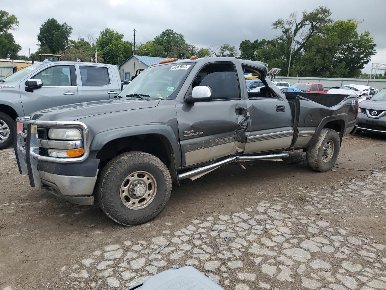 2002 Chevrolet Silverado K2500 Heavy Duty იყიდება Wichita-ში, KS - All Over
