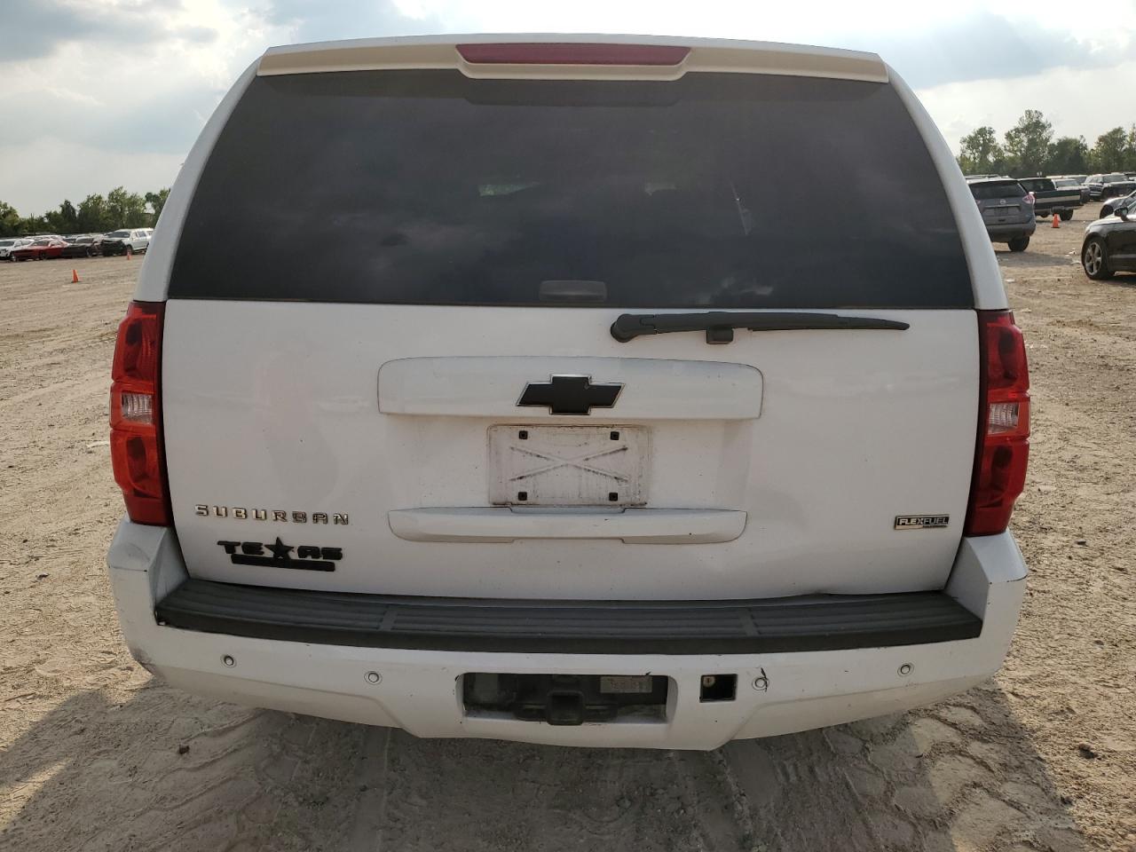 1GNFC16078R210656 2008 Chevrolet Suburban C1500 Ls