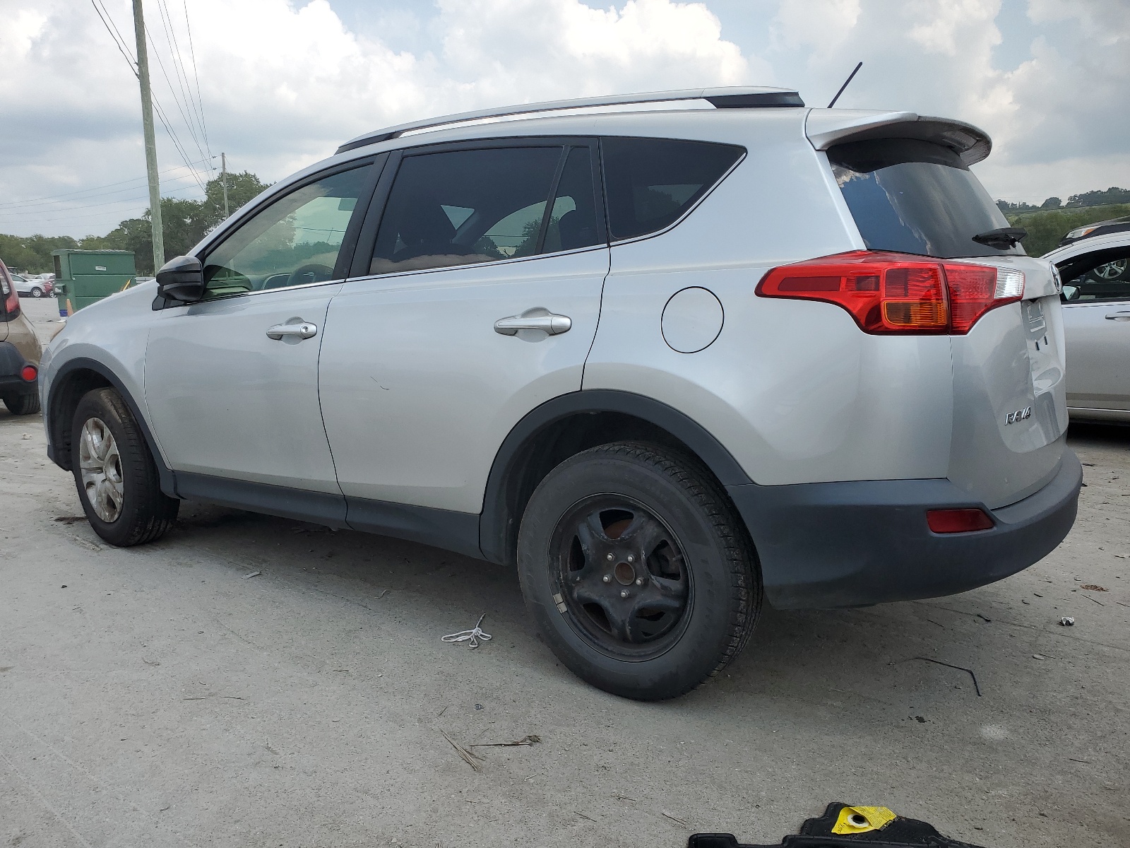 2015 Toyota Rav4 Le vin: JTMZFREV7FD063421