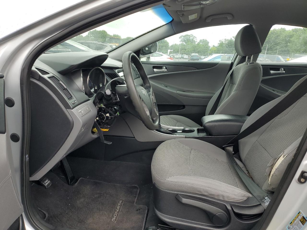 2011 Hyundai Sonata - Image 7