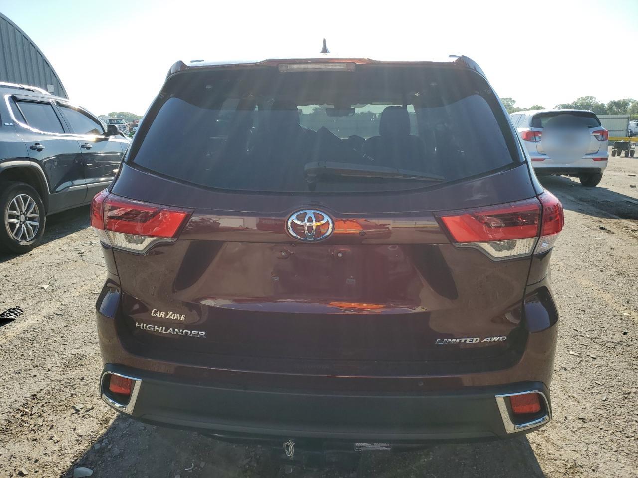 5TDDZRFH6JS827038 2018 Toyota Highlander Limited