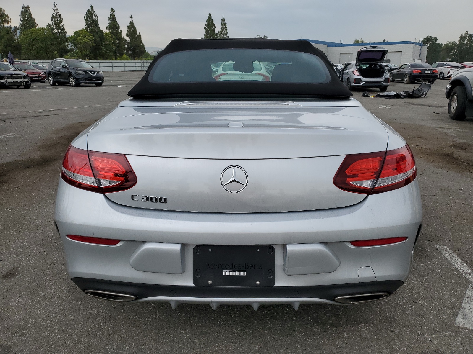 WDDWK4JB1JF749826 2018 Mercedes-Benz C 300