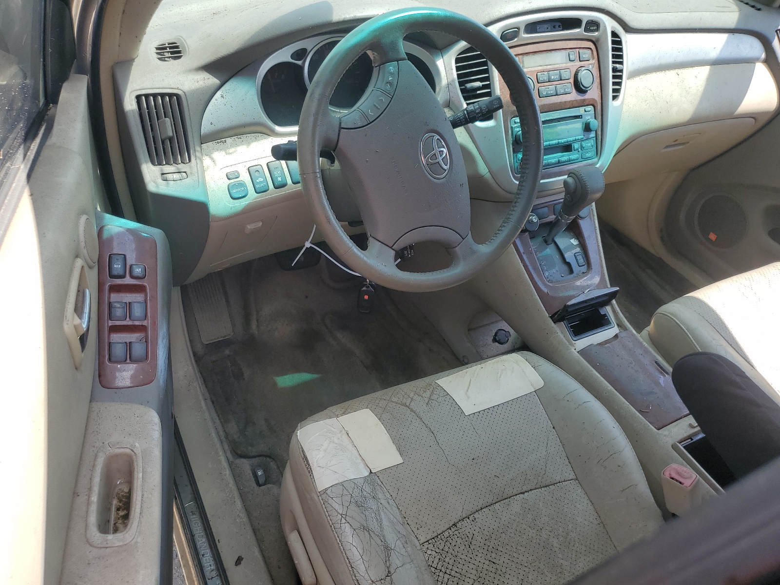 JTEDP21A840014617 2004 Toyota Highlander Base