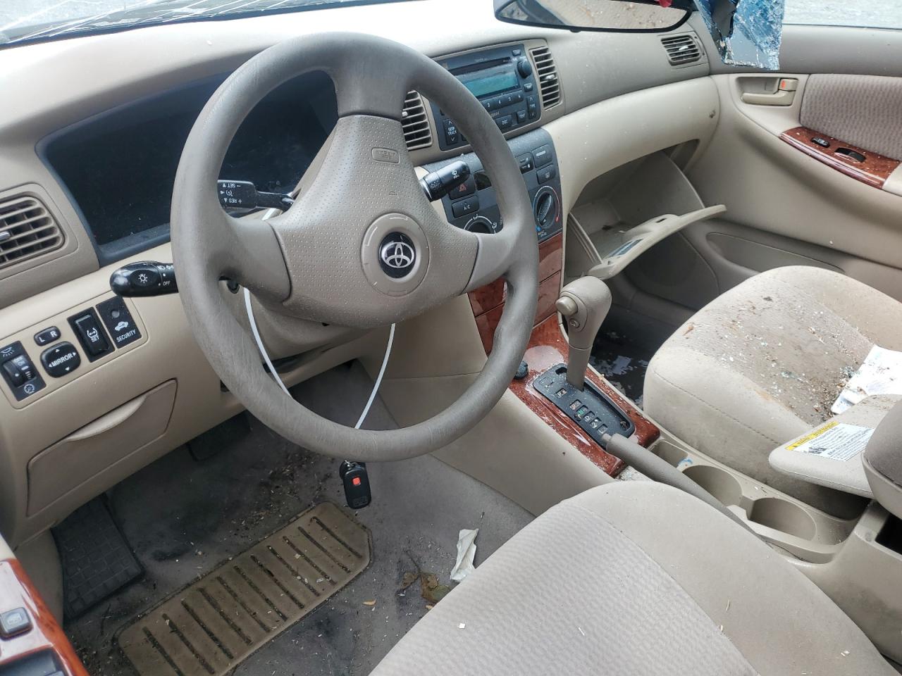 2005 Toyota Corolla Ce VIN: 2T1BR30E15C412890 Lot: 68002664