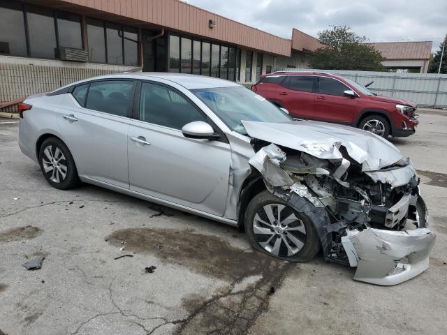  NISSAN ALTIMA 2019 Silver