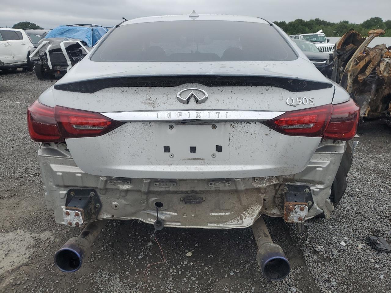 2018 Infiniti Q50 Luxe VIN: JN1EV7AR2JM439257 Lot: 64189234