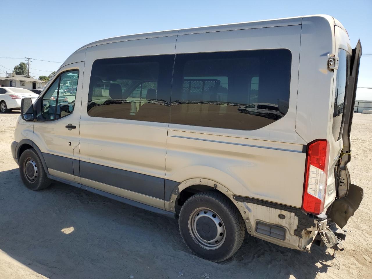 1FMZK1CG4HKA43106 2017 Ford Transit T-150