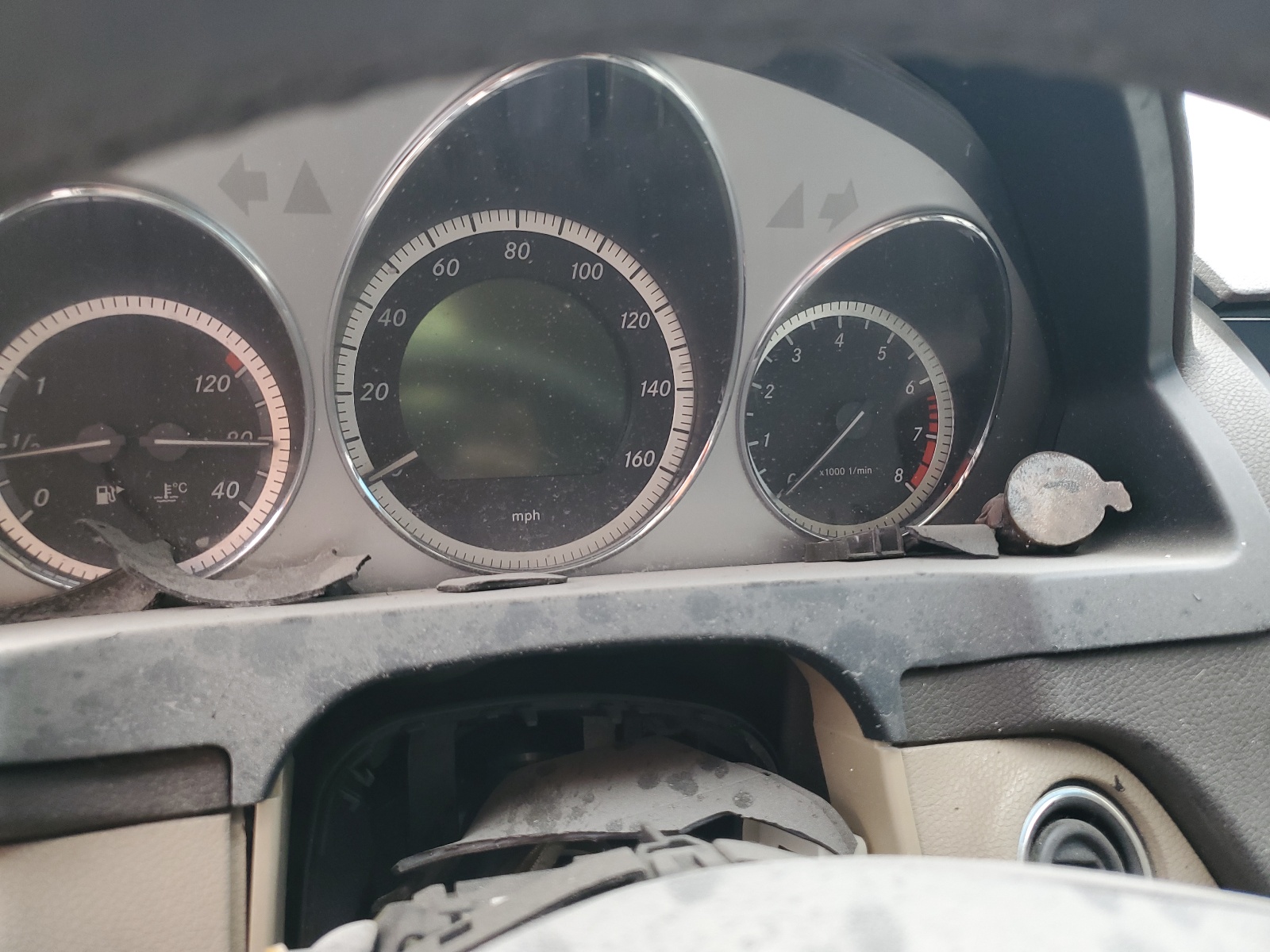 WDDGF5EB2AF370083 2010 Mercedes-Benz C 300