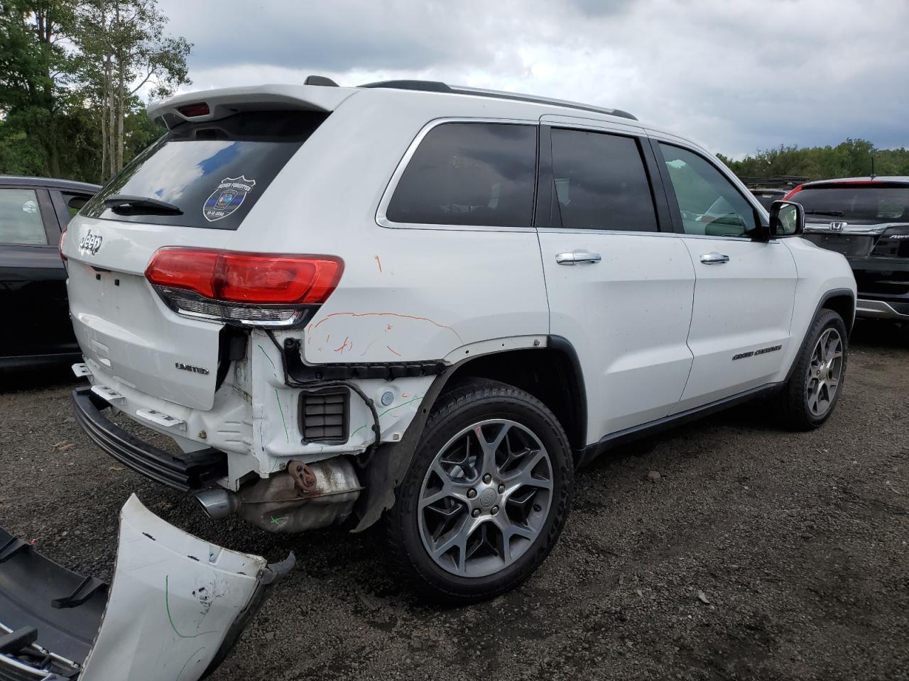 2019 Jeep Grand Cherokee - Image 3