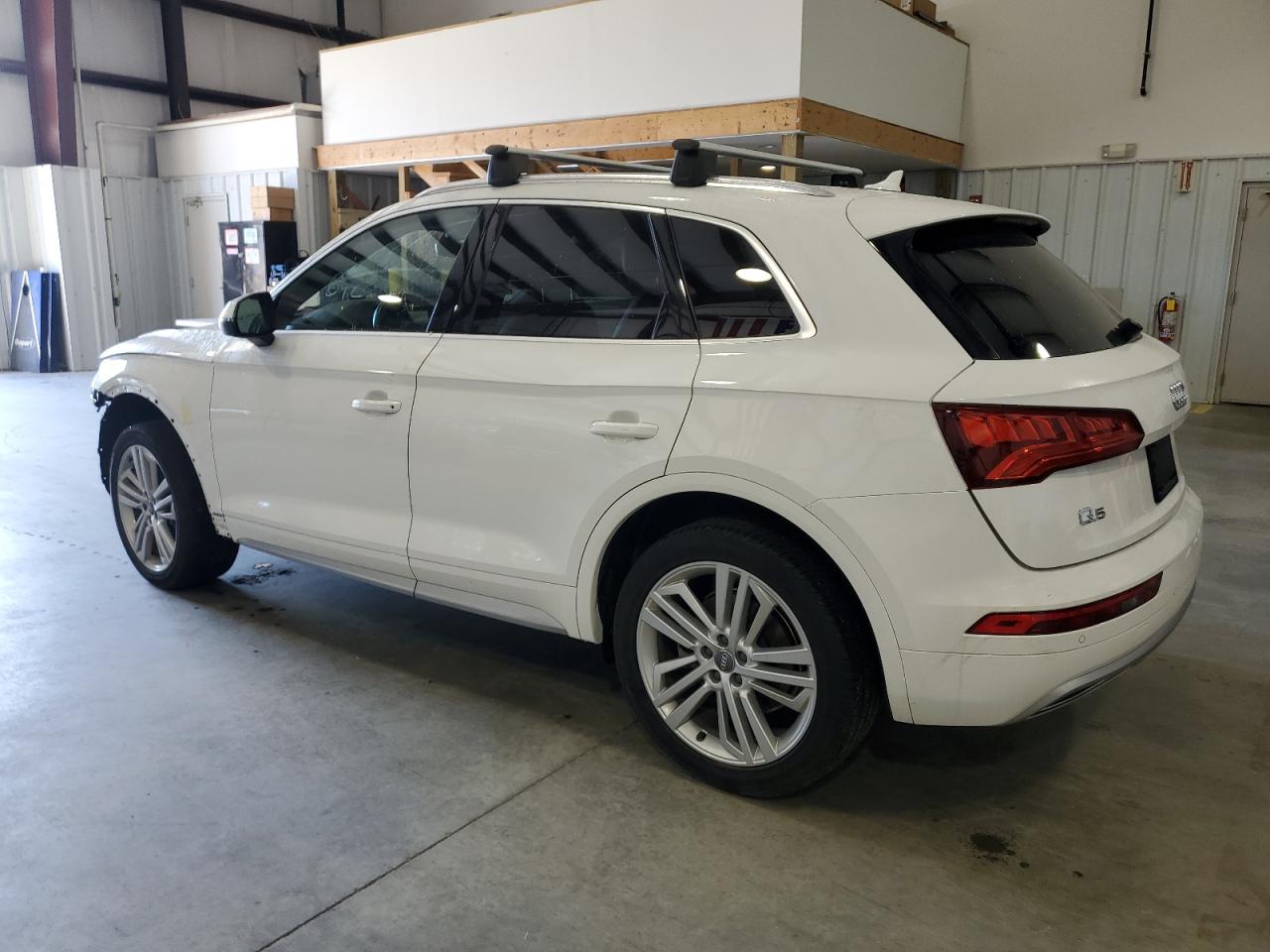 WA1BNAFY8K2047341 2019 AUDI Q5 - Image 2