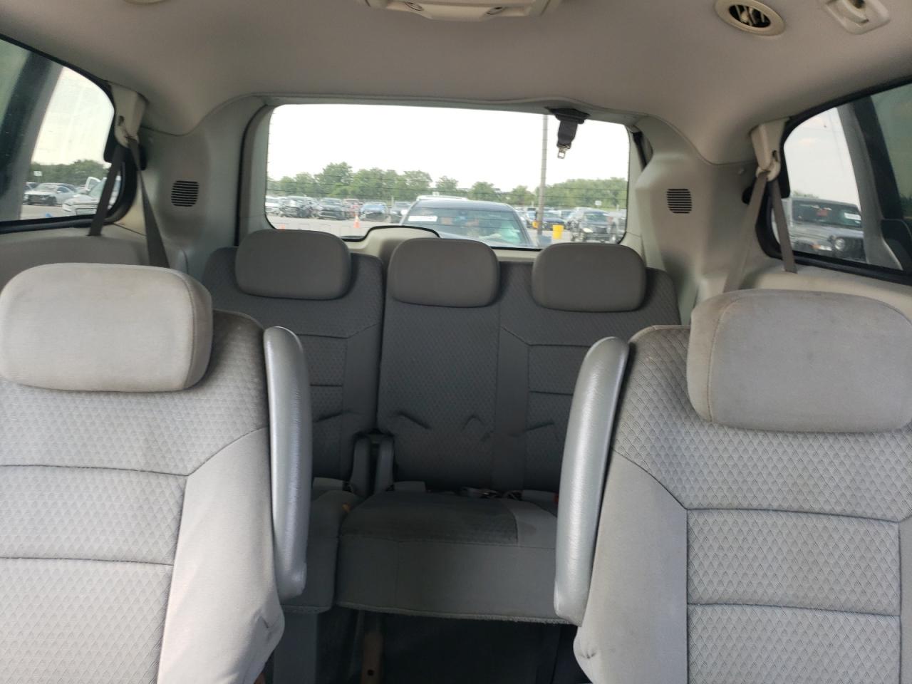 2010 Chrysler Town & Country Touring VIN: 2A4RR5D18AR304370 Lot: 66162684