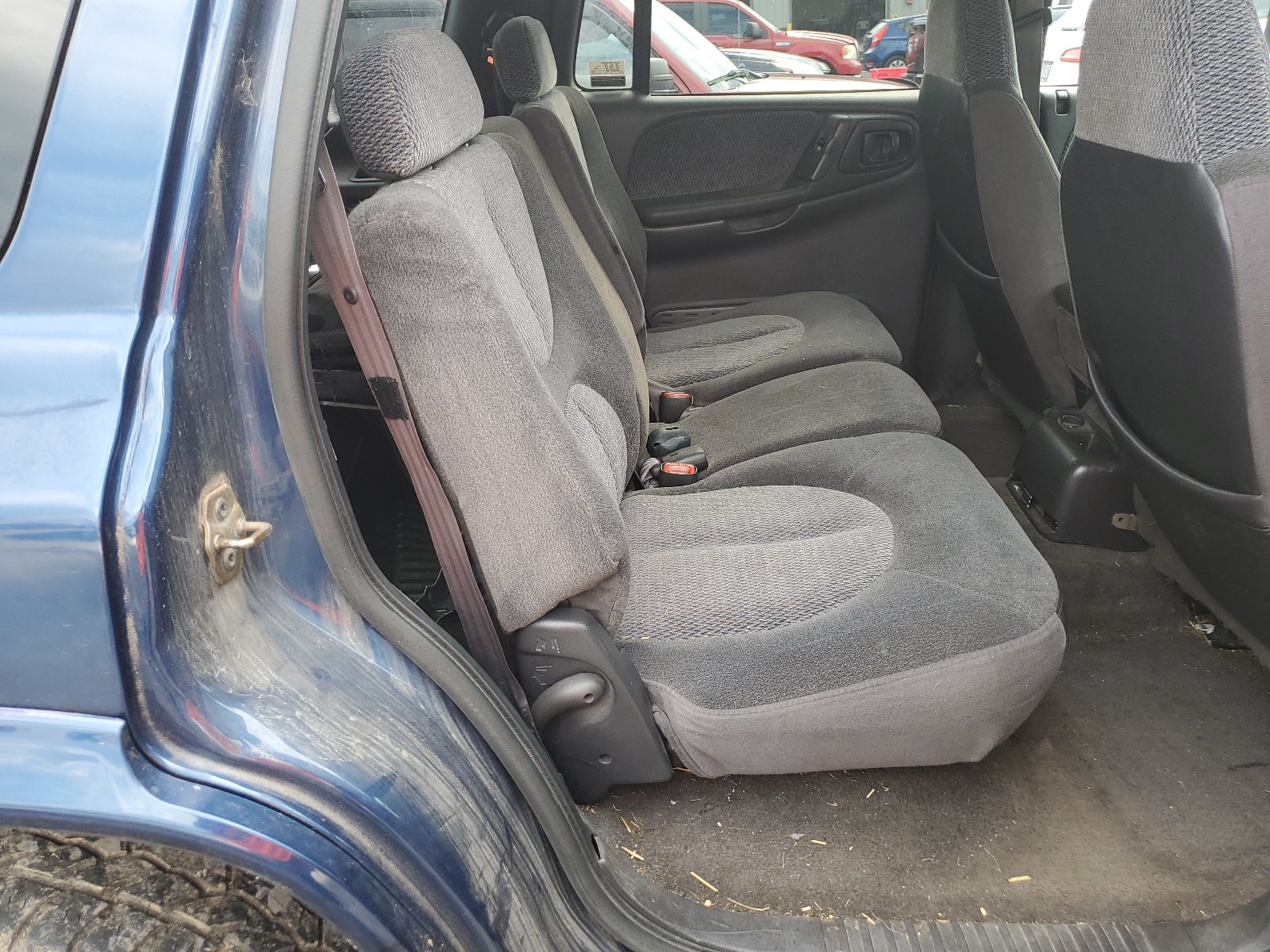 1B4HS28N2YF277814 2000 Dodge Durango