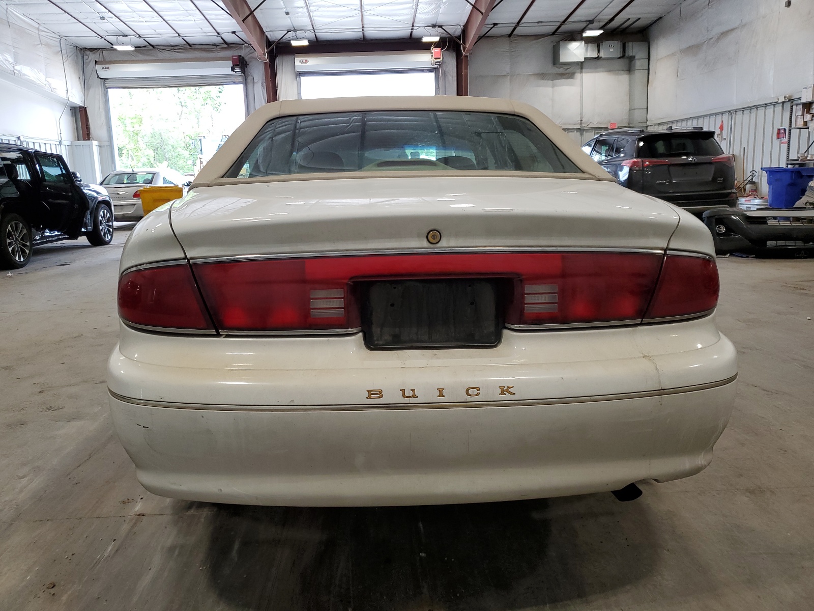 2G4WY52M1X1490779 1999 Buick Century Limited