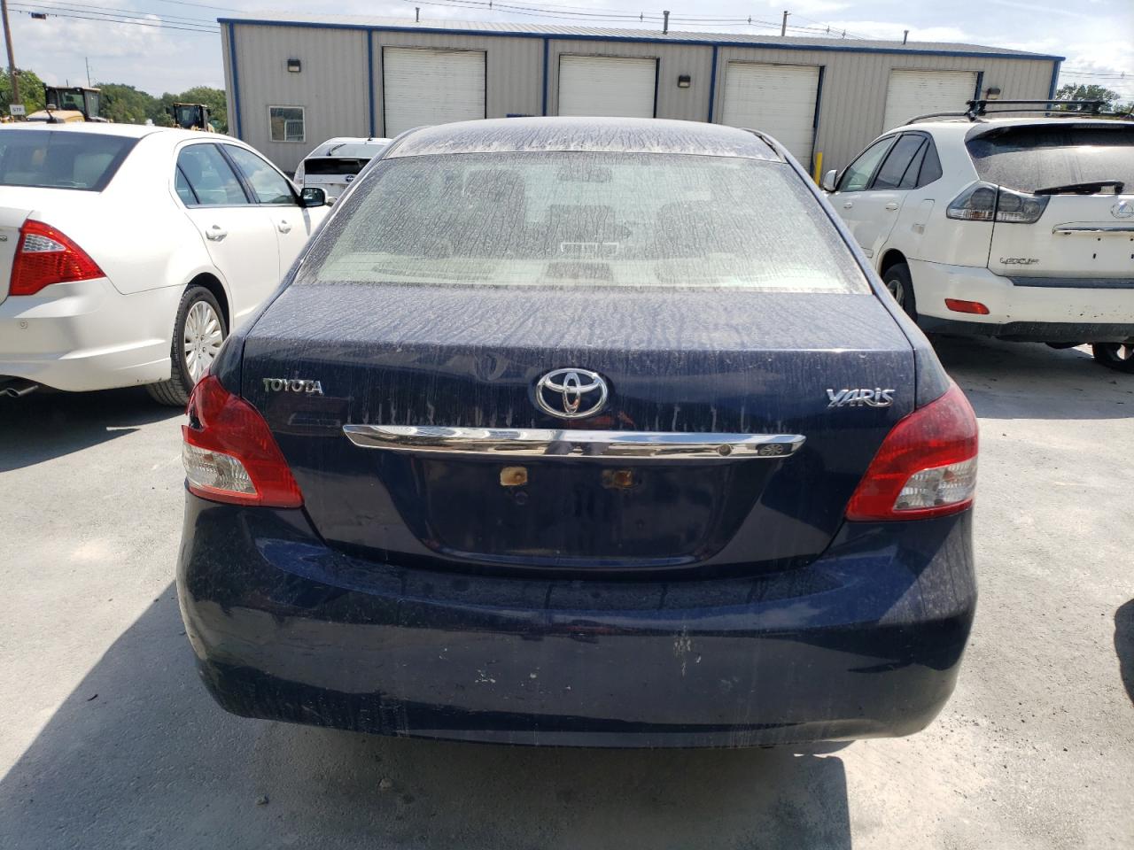 2008 Toyota Yaris VIN: JTDBT923281256190 Lot: 68147584