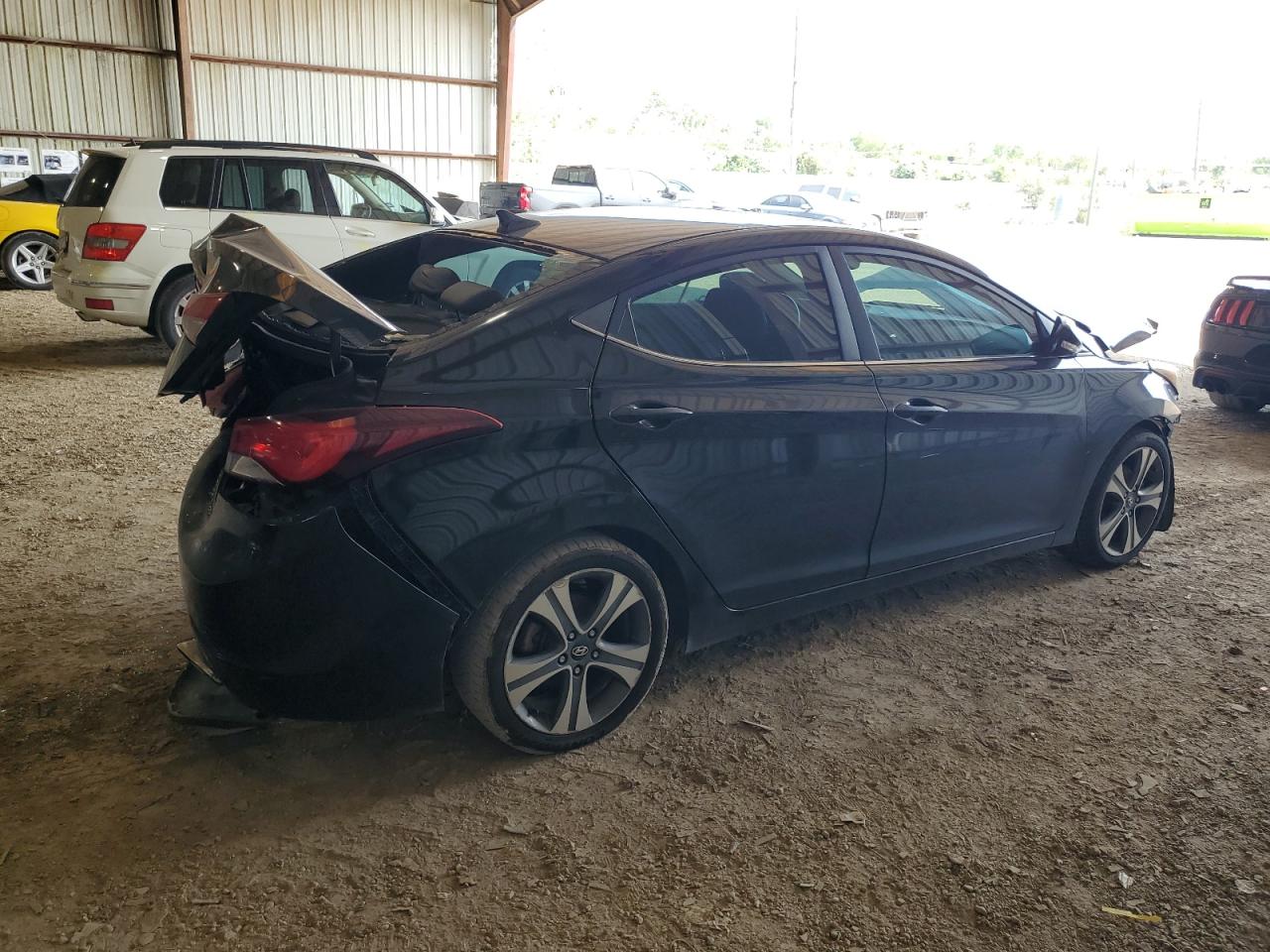 2014 Hyundai Elantra - Image 3