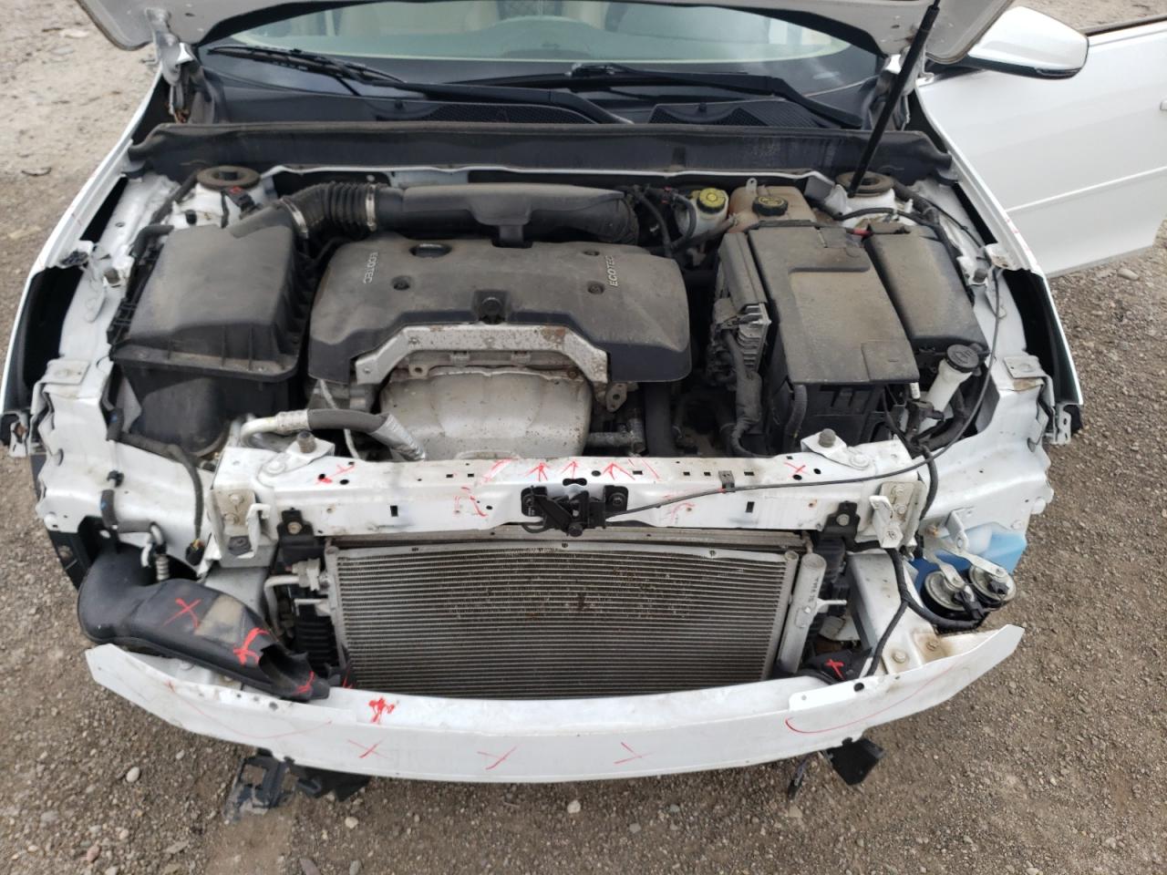 2016 Chevrolet Malibu - Image 11