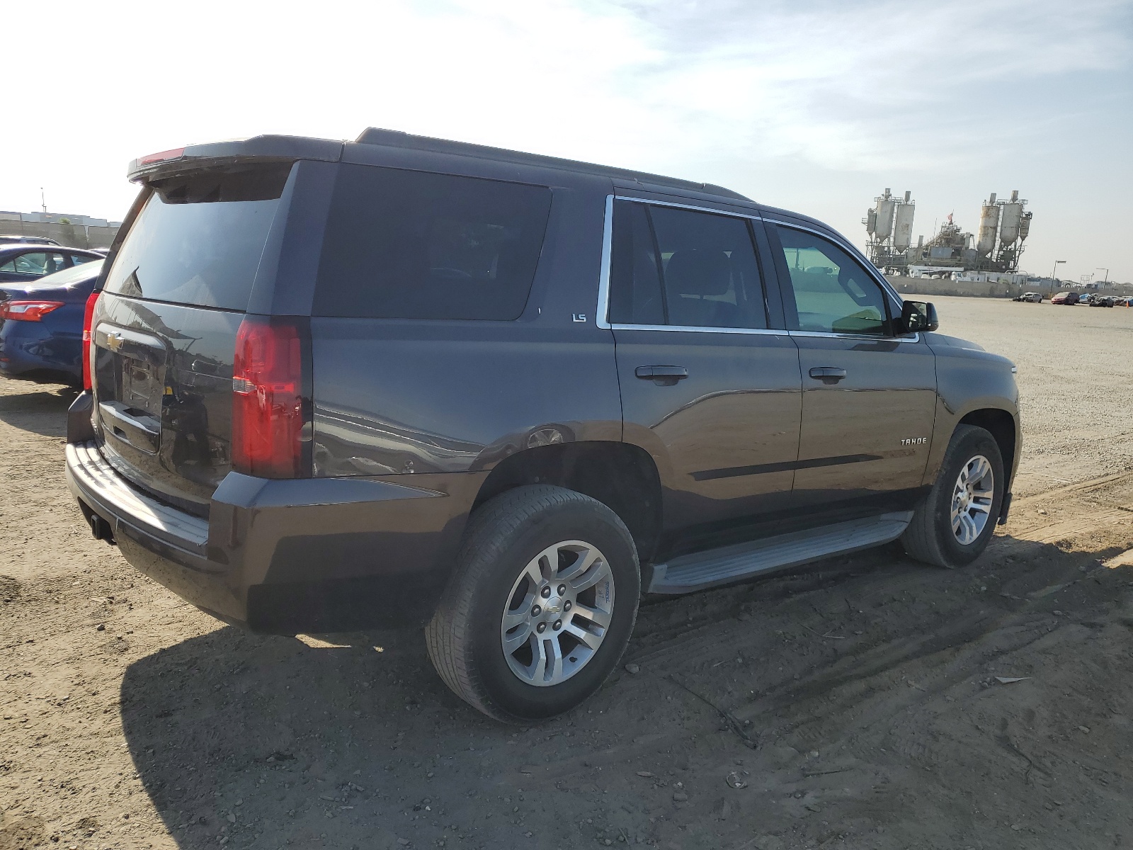 2015 Chevrolet Tahoe C1500 Ls vin: 1GNSCAKC5FR238869