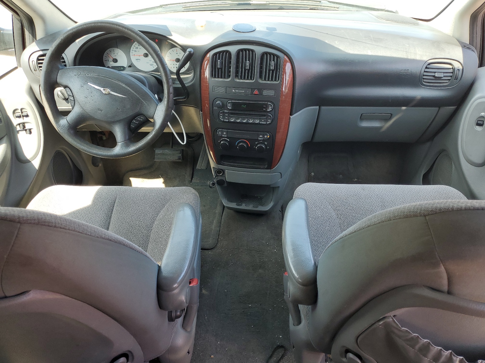 1A4GP45R26B746157 2006 Chrysler Town & Country