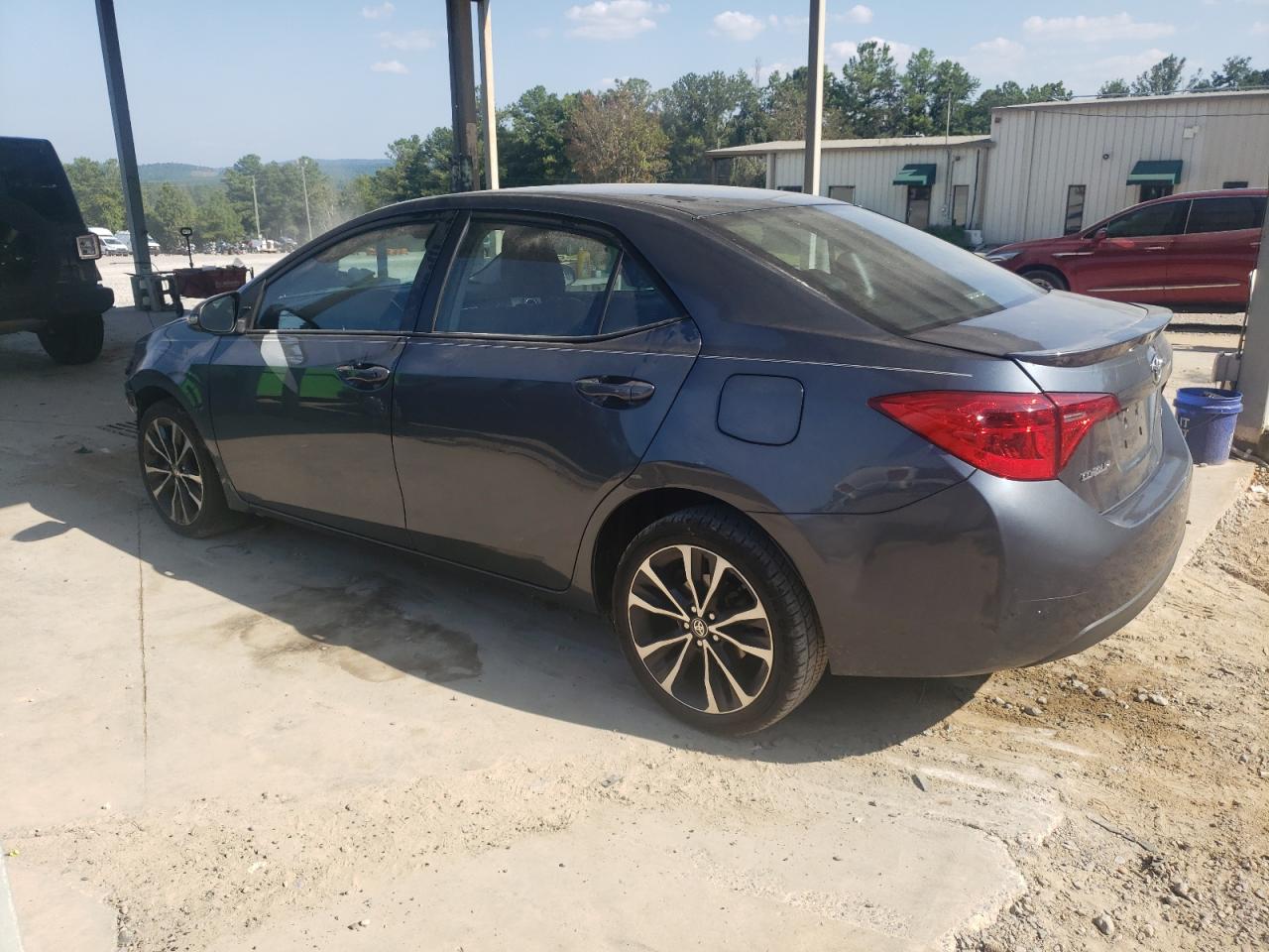 2T1BURHE0HC907236 2017 TOYOTA COROLLA - Image 2