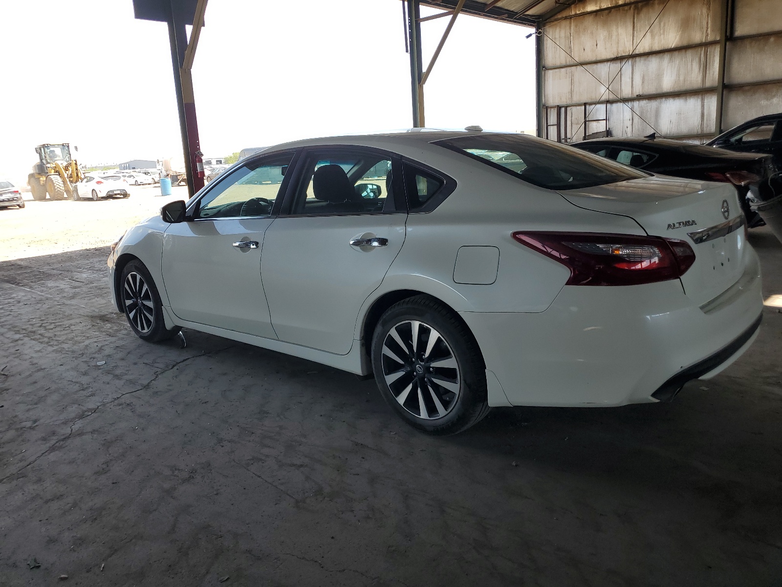 2018 Nissan Altima 2.5 vin: 1N4AL3AP3JC211322