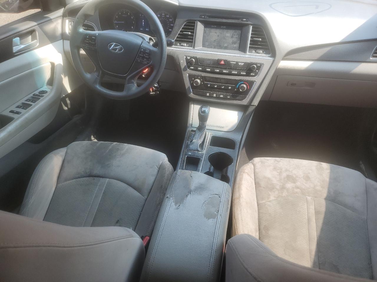 2016 Hyundai Sonata - Image 8