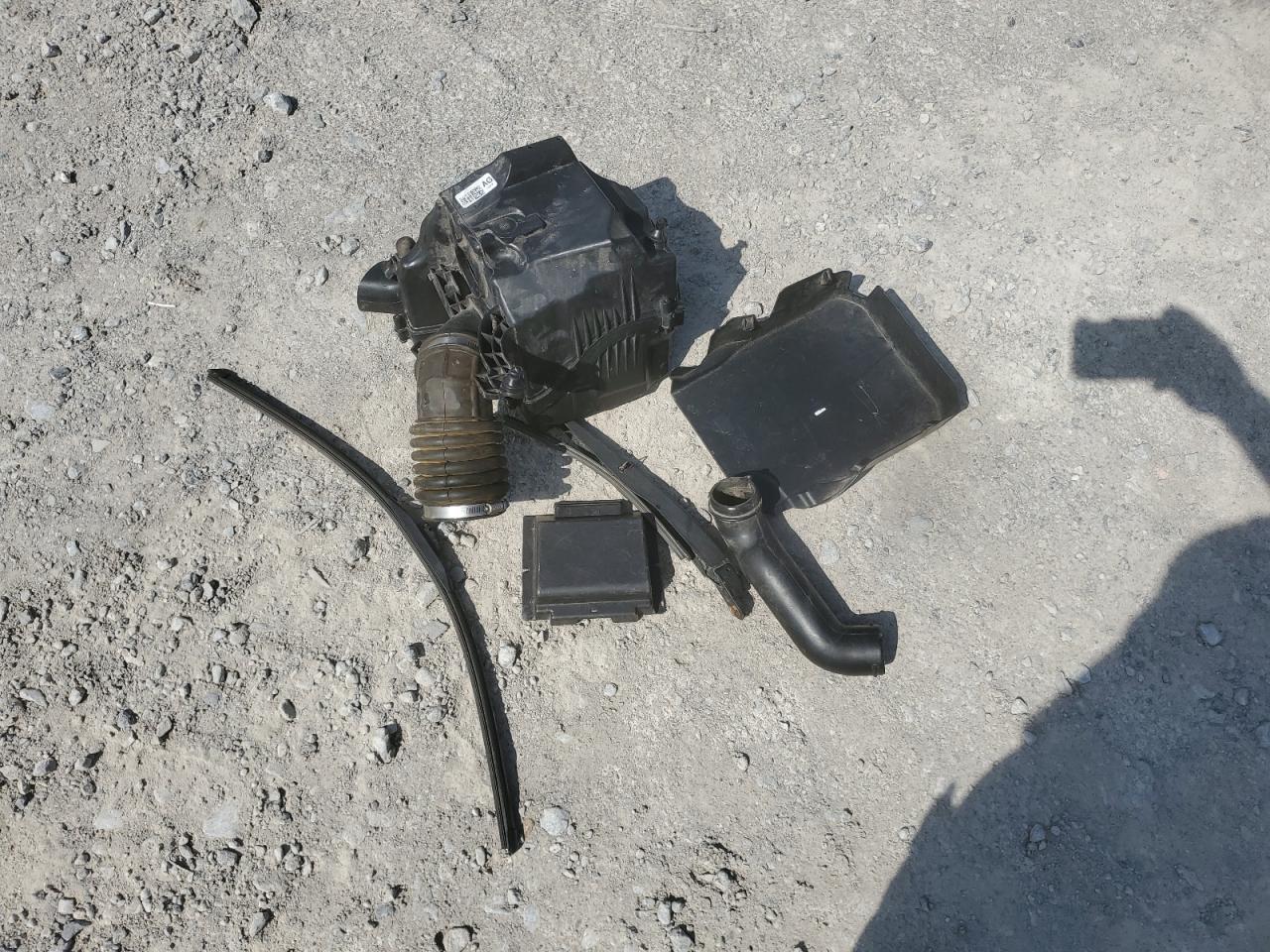 2016 Ford Escape Se VIN: 1FMCU9G97GUA58745 Lot: 68410044