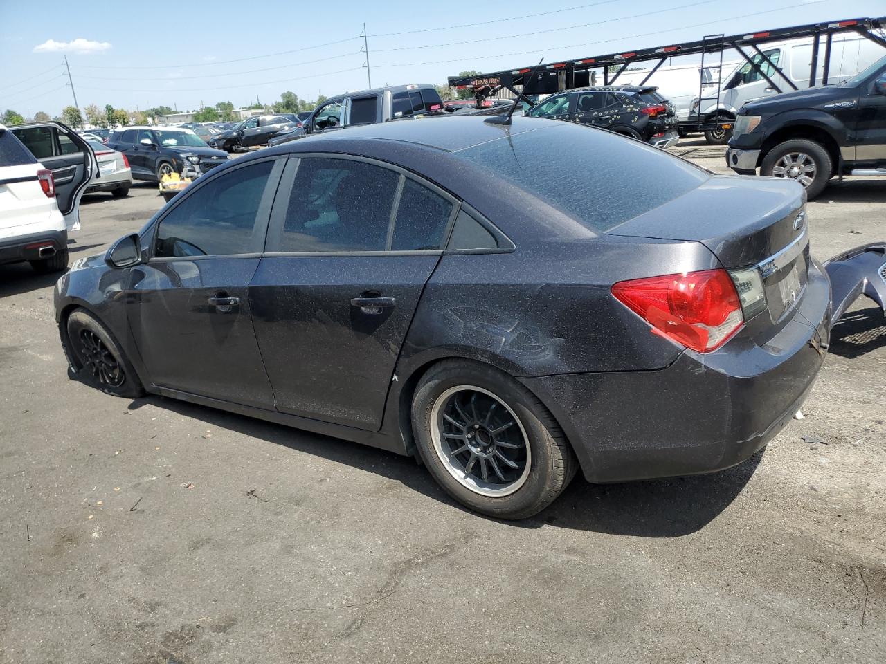 2014 Chevrolet Cruze - Image 2