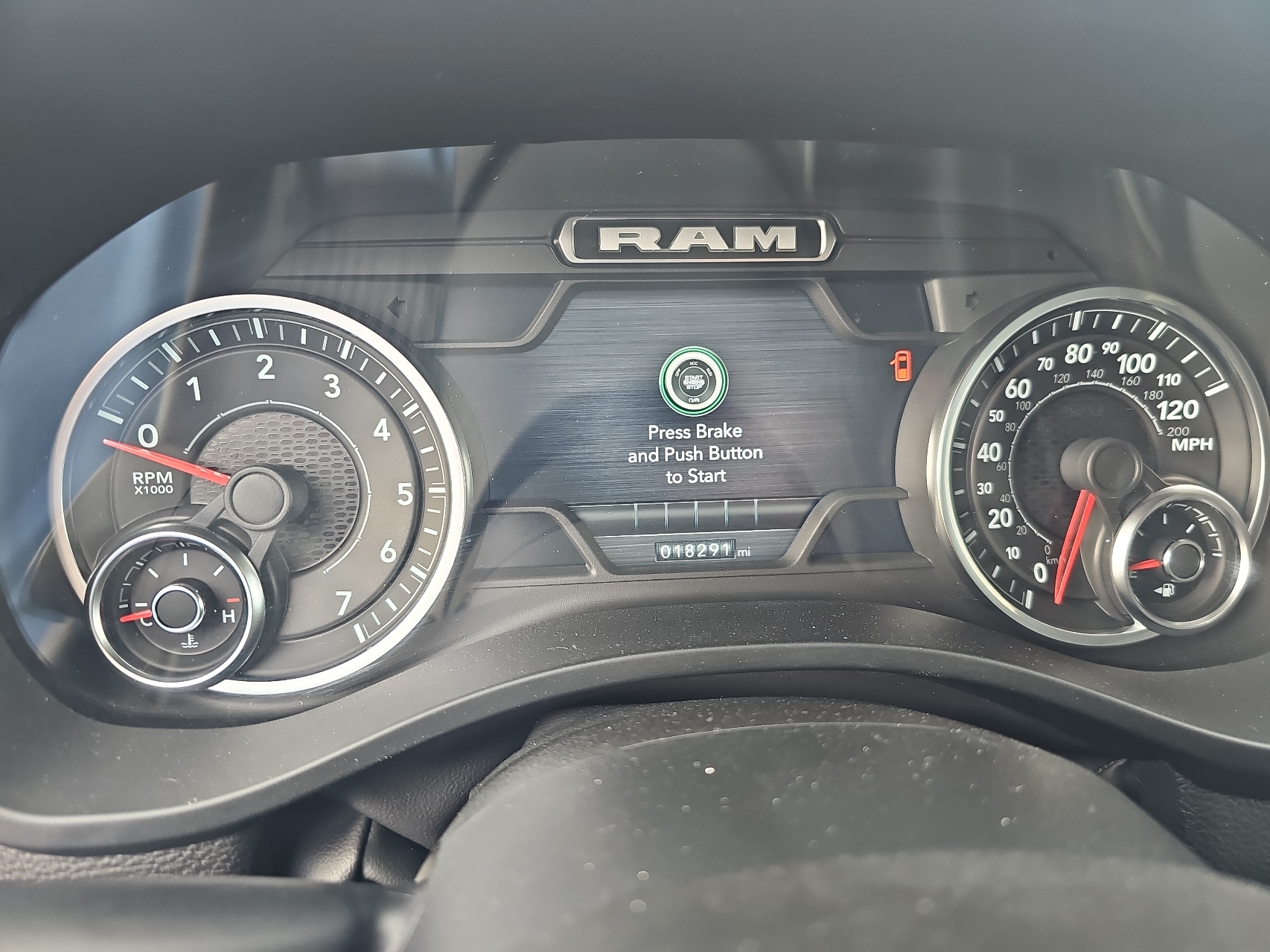 2022 Ram 1500 Laramie vin: 1C6SRFJT7NN472790