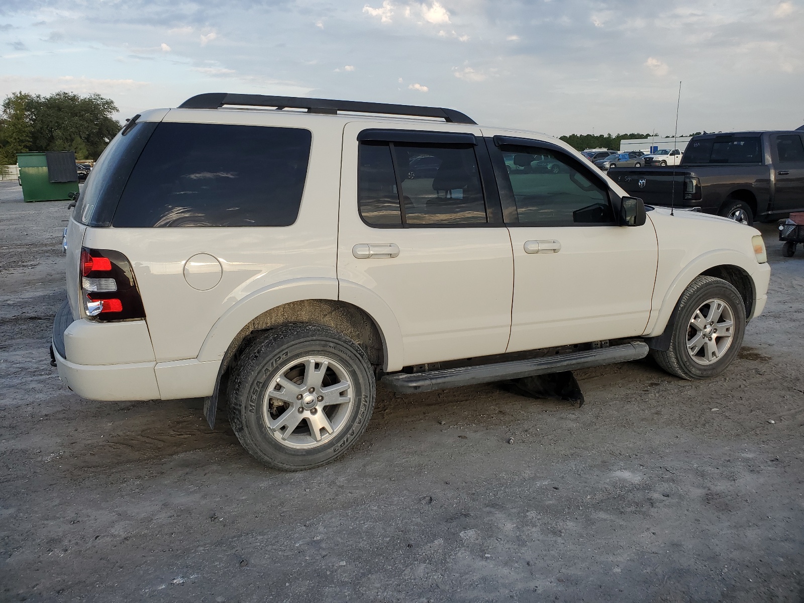 1FMEU6DE6AUA46327 2010 Ford Explorer Xlt