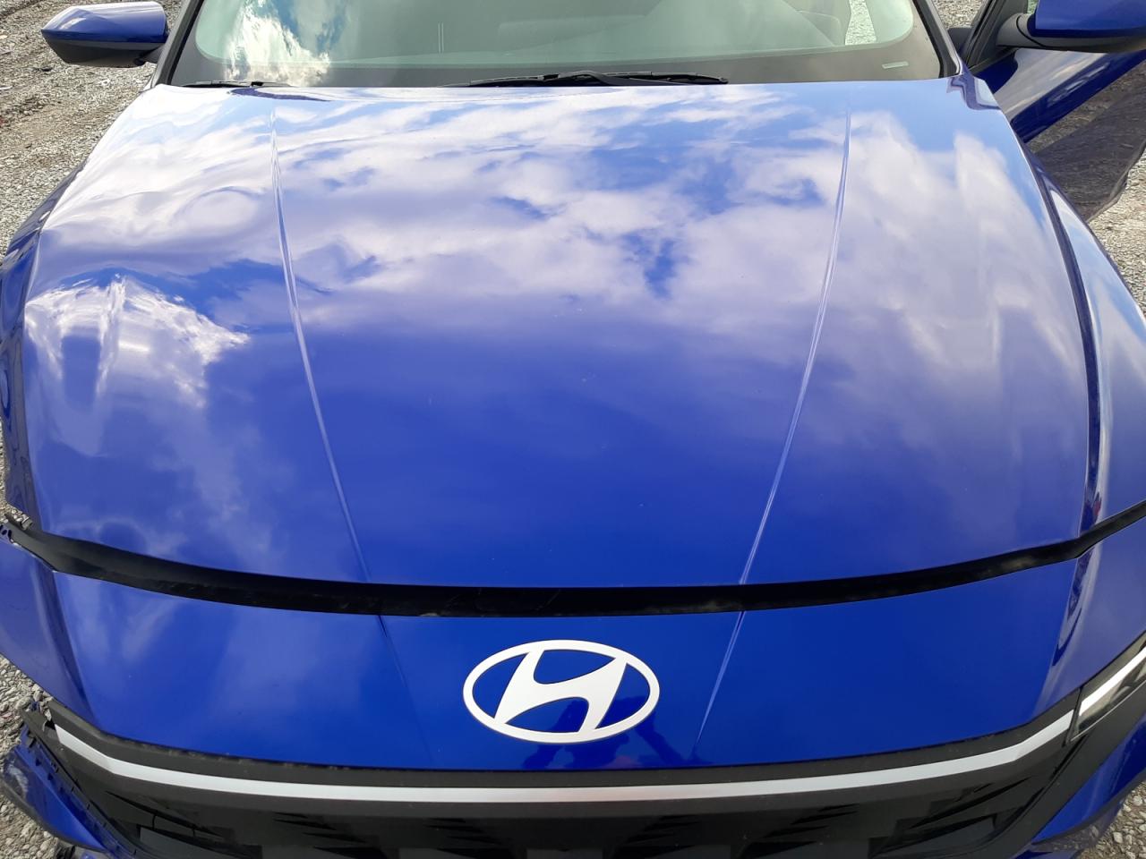 2024 Hyundai Elantra - Image 11