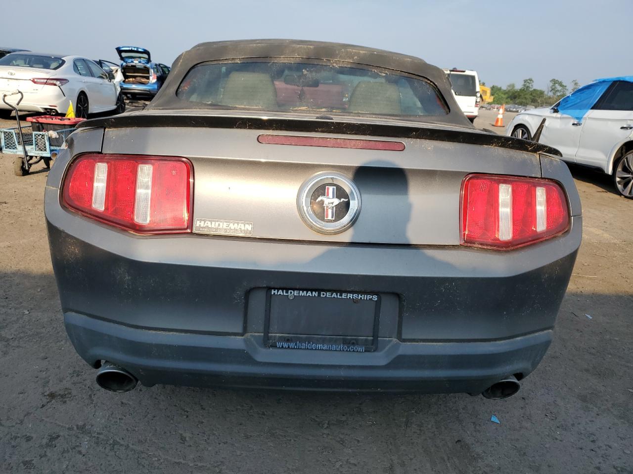 1ZVBP8EM8B5111283 2011 Ford Mustang